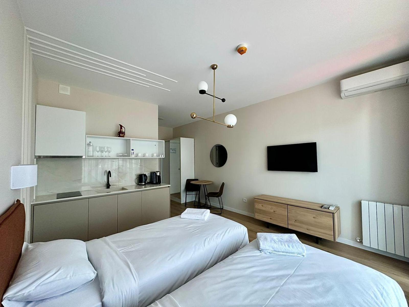 Nova Concierge Aparthotel Batoumi Chambre photo