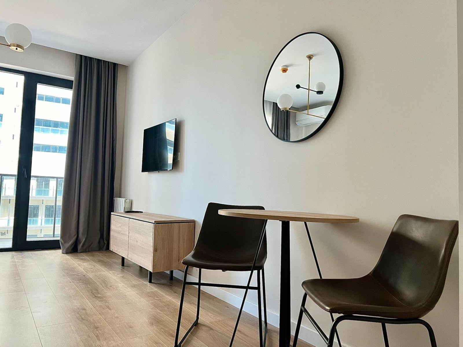 Nova Concierge Aparthotel Batoumi Extérieur photo