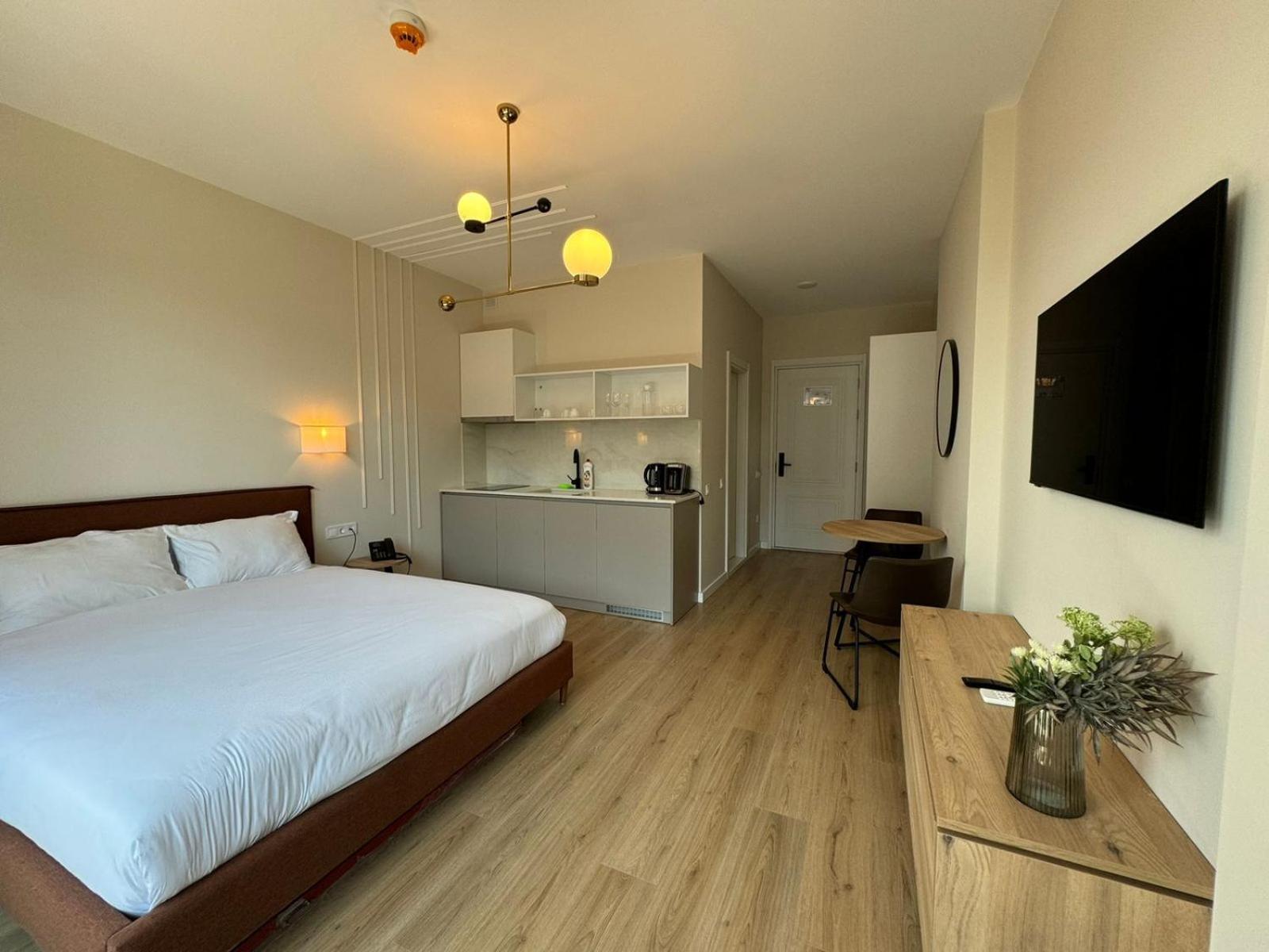 Nova Concierge Aparthotel Batoumi Extérieur photo