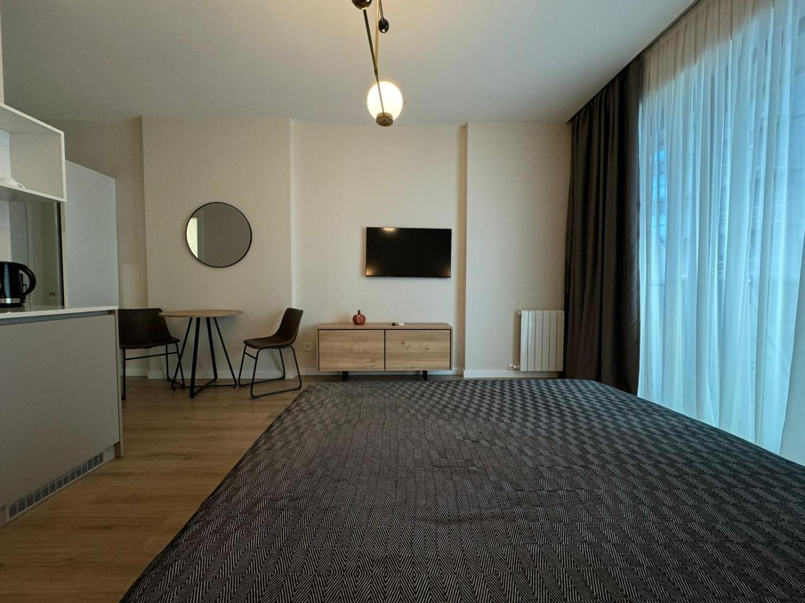 Nova Concierge Aparthotel Batoumi Extérieur photo